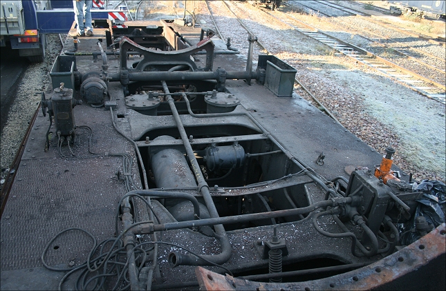 Le châssis de la 140C 231 en décembre 2013 après démontage de la chaudière (photo Ajecta / P.Berger)