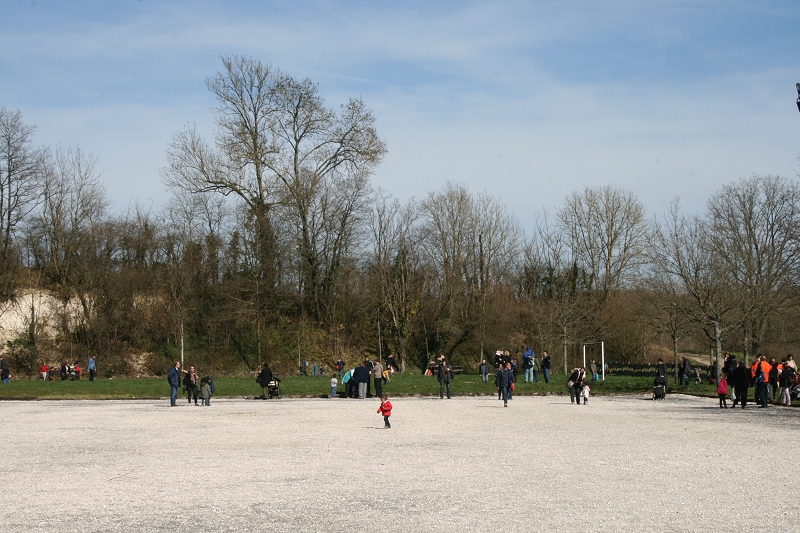 La chasse aux œufs de Pâques à Longueville